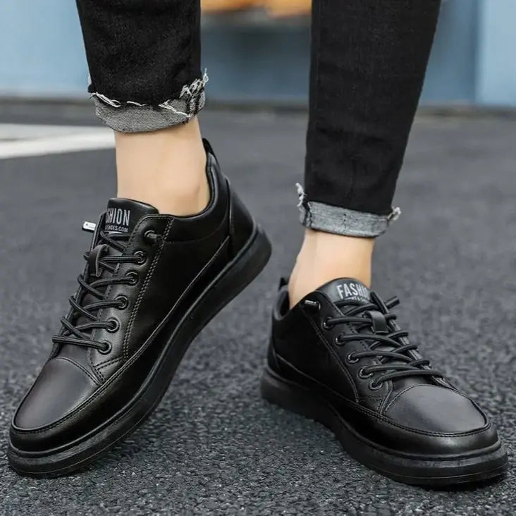 Tênis Masculino de Couro Fashion