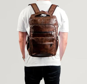 Mochila de Couro Masculina Romenzi RZ072 - Resistente à Água, com USB e Antifurto