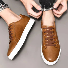 Tênis Masculino em Couro Romenzi RZ409