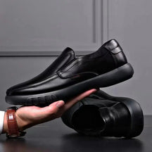 Mocassim Masculino de Couro Romenzi RZ303