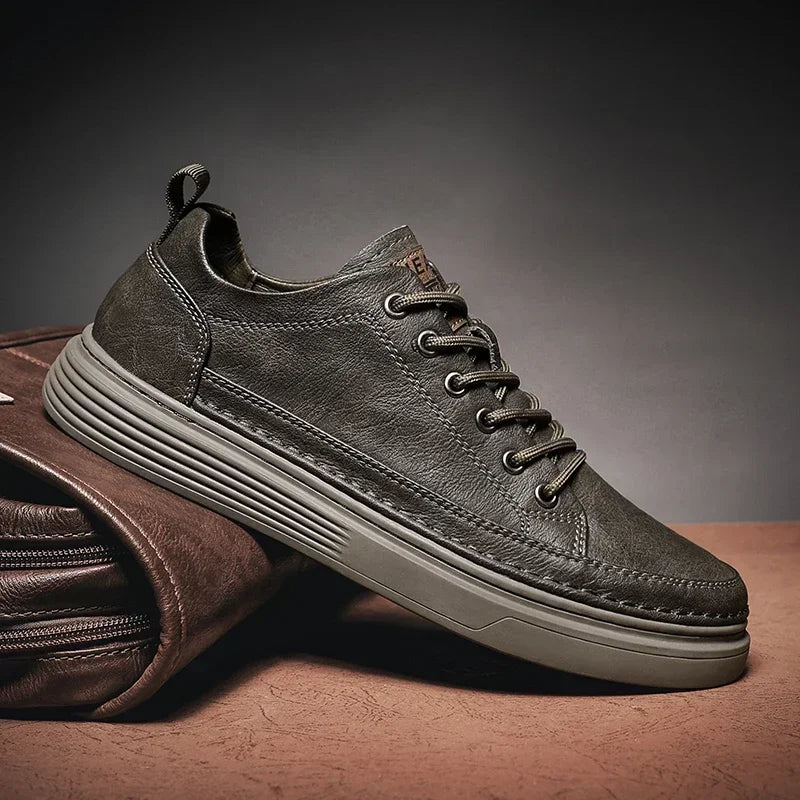 Tênis Masculino de Couro Romenzi RZ330