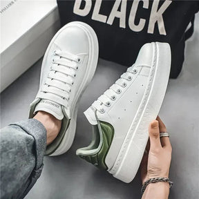Tênis Masculino em Couro Romenzi RZ394