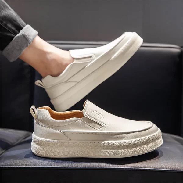 Tênis Masculino em Couro Romenzi RZ411