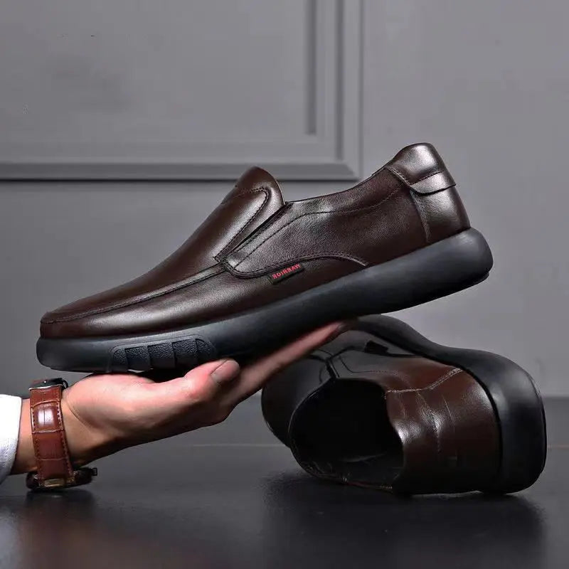 Mocassim Masculino de Couro Romenzi RZ303