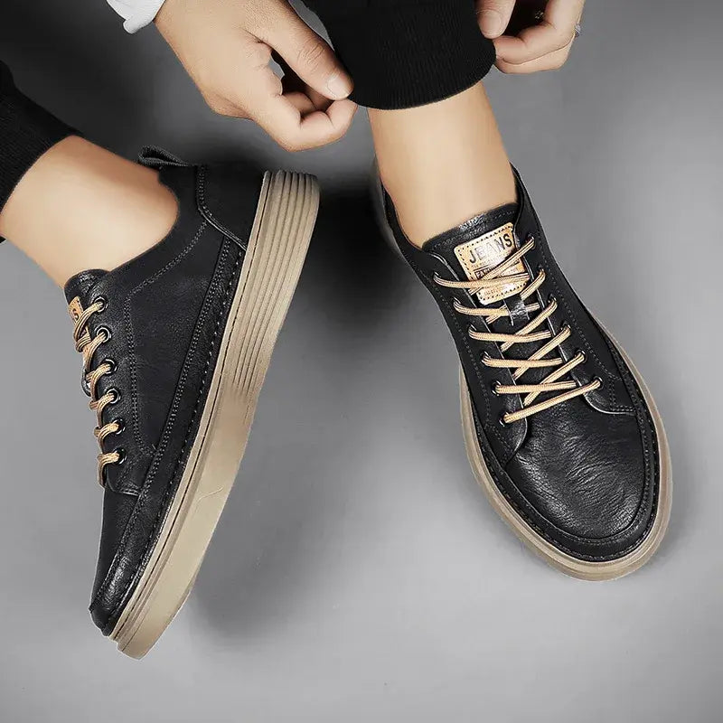 Tênis Masculino de Couro Romenzi RZ330