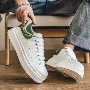 Tênis Masculino em Couro Romenzi RZ394