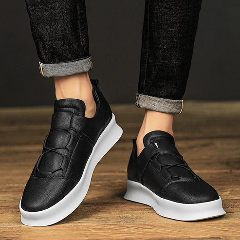 Tênis Masculino em Couro  Romenzi RZ421