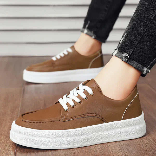 Tênis Masculino em Couro Romenzi RZ412