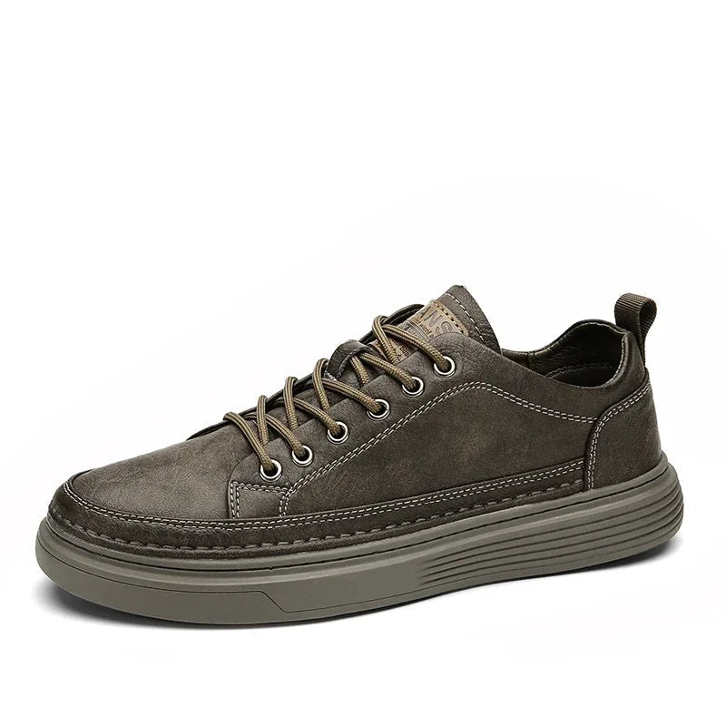 Tênis Masculino de Couro Romenzi RZ330