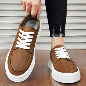 Tênis Masculino em Couro Romenzi RZ412