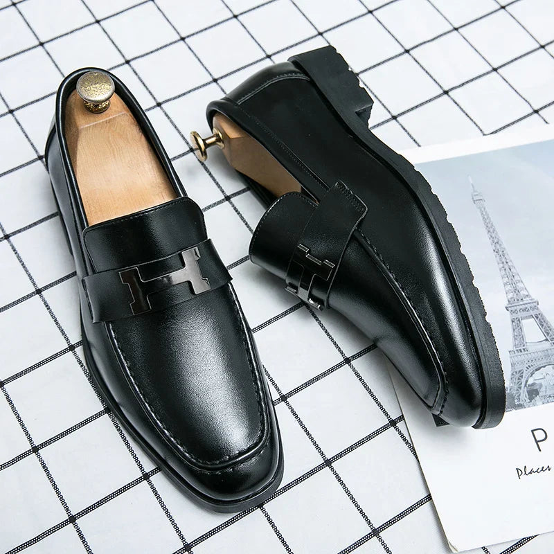 Mocassim Masculino de Couro Romenzi RZ301